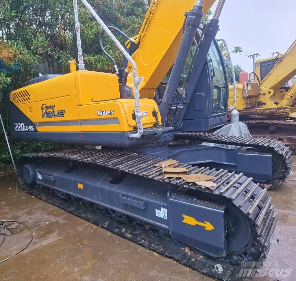Hyundai R220LC-9S Колёсные экскаваторы