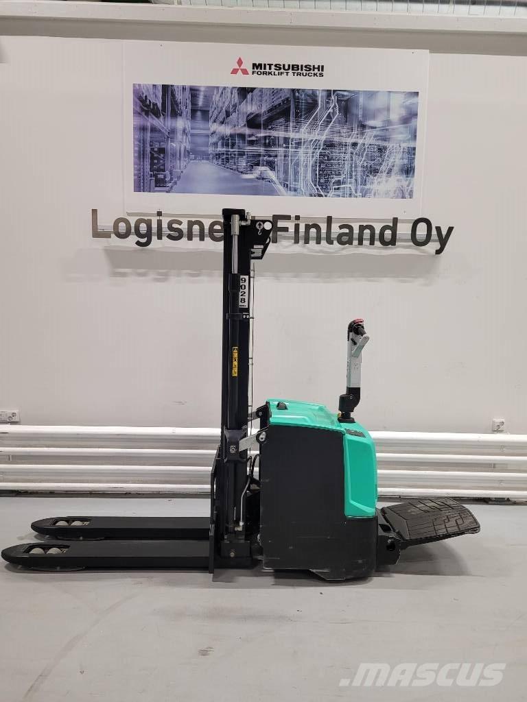 Mitsubishi SBP16N2IR Самоходные электроштабелёры