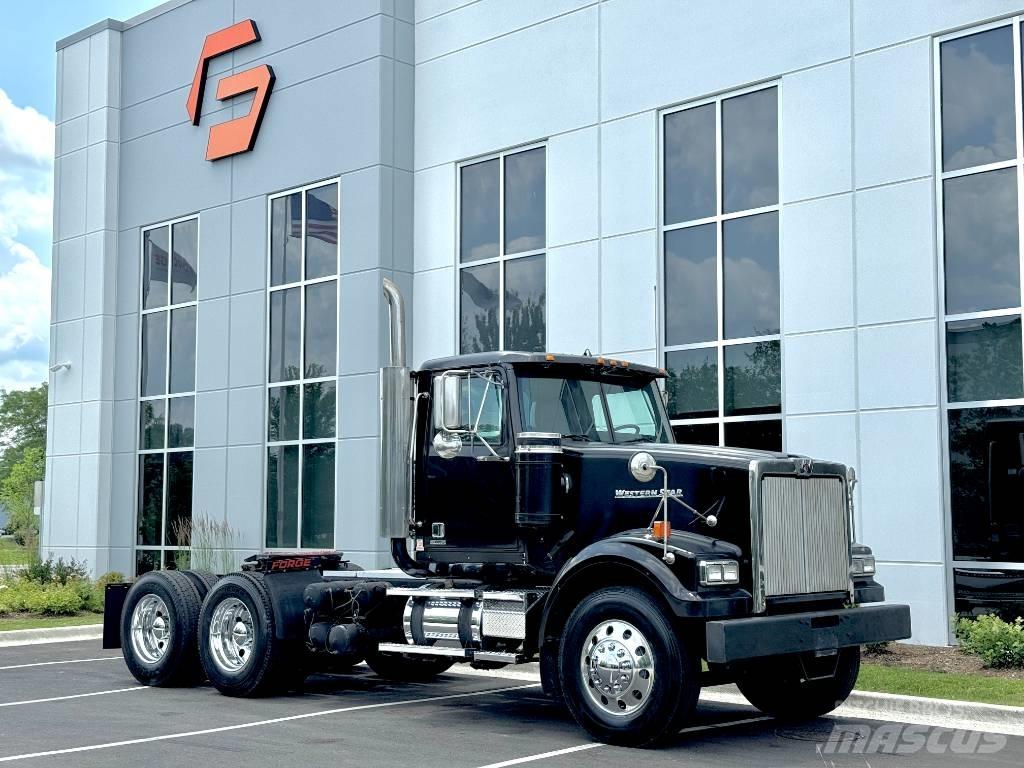 Western Star 4900 SF Седельные тягачи