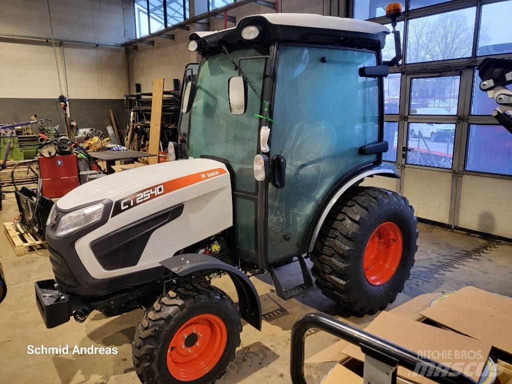 Bobcat CT2540 Трактора