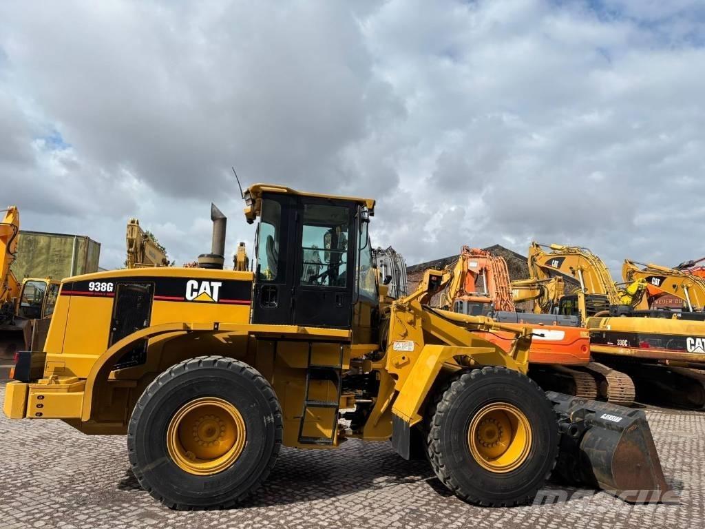 CAT 938 G Фронтальные погрузчики