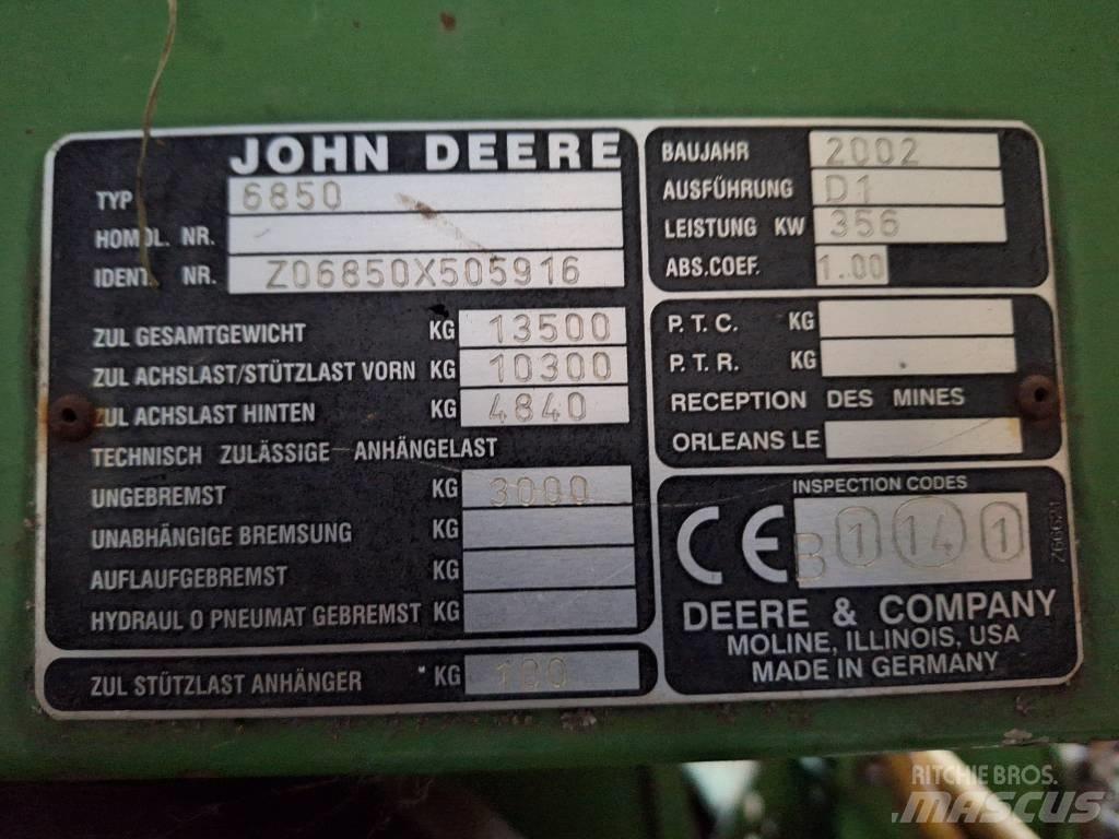 John Deere 6850 Самоходные кормоуборочные комбайны