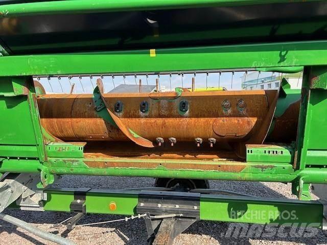 John Deere T 550 Зерноуборочные комбайны