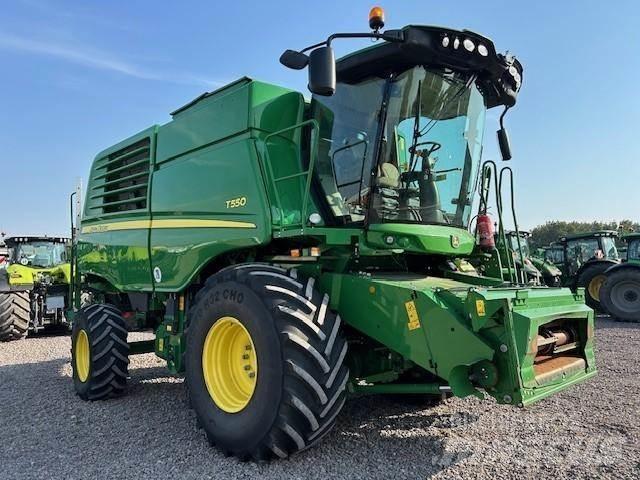 John Deere T 550 Зерноуборочные комбайны
