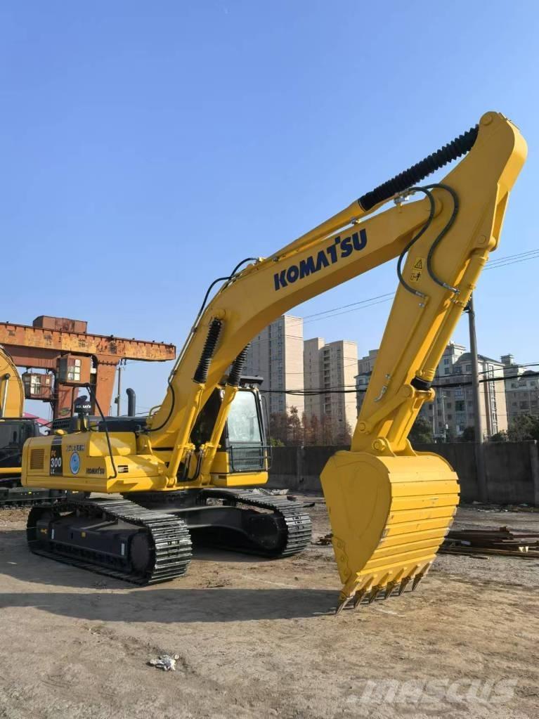 Komatsu PC 300-8 Гусеничные экскаваторы