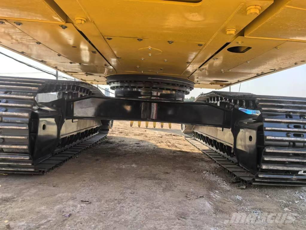 Komatsu PC 300-8 Гусеничные экскаваторы