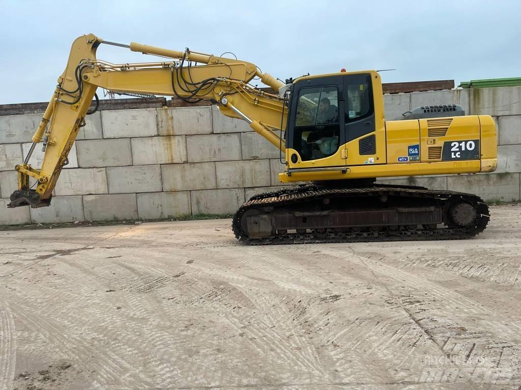 Komatsu PC 210 Гусеничные экскаваторы