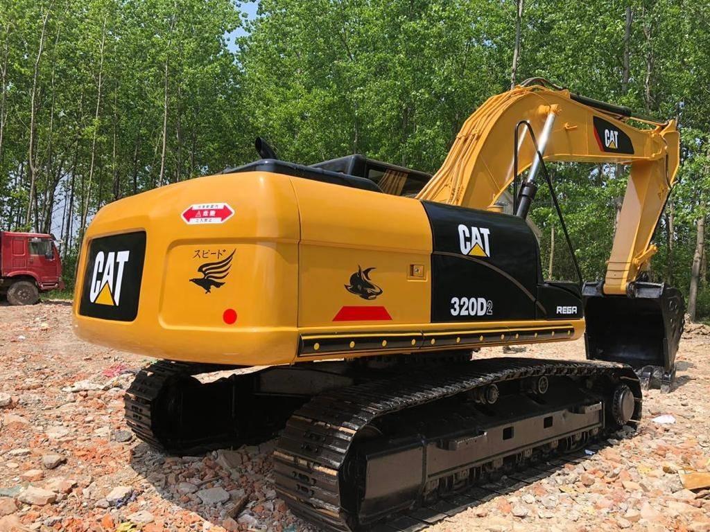CAT 320D2 Гусеничные экскаваторы
