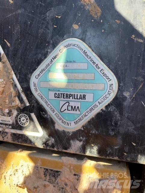 CAT 320F Гусеничные экскаваторы