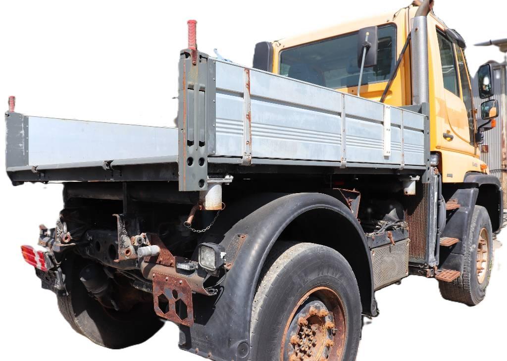Unimog U400 Грузовики-платформы/боковая разгрузка