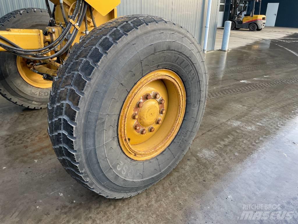 CAT 160M (140) Грейдеры