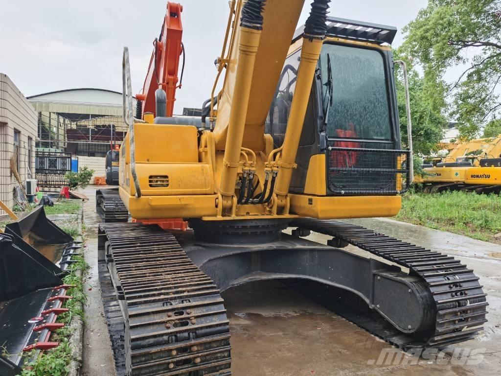Komatsu PC 220-7 Гусеничные экскаваторы
