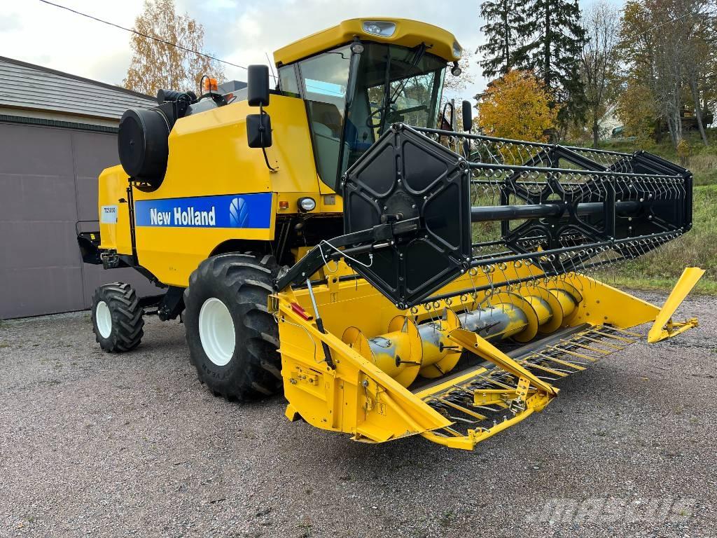 New Holland TC 5050 Зерноуборочные комбайны