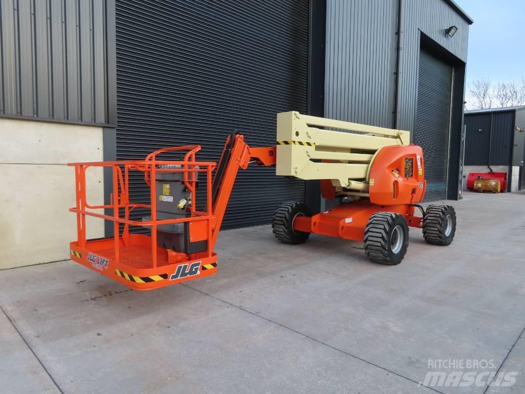 JLG 450 AJ Коленчатые подъемники