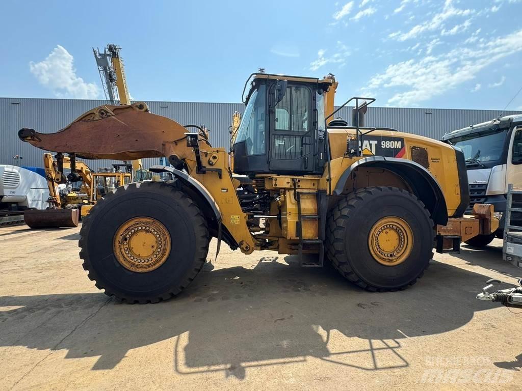 CAT 980M Фронтальные погрузчики