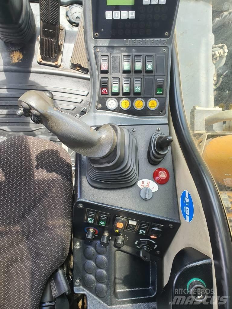 Liebherr A314 Колёсные экскаваторы
