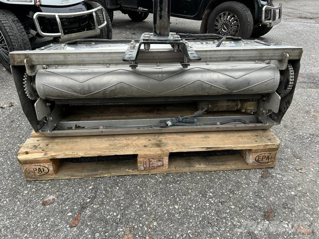 Ventrac SA250 Пескоразбрасывателы