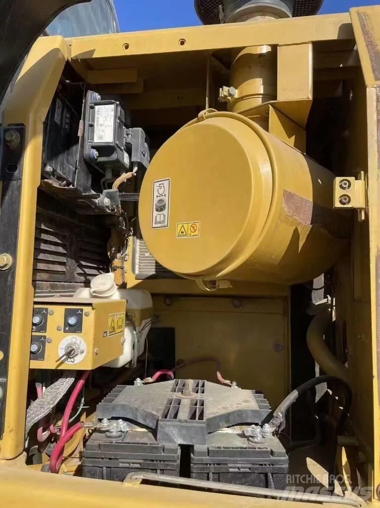 CAT 329 D2 Гусеничные экскаваторы