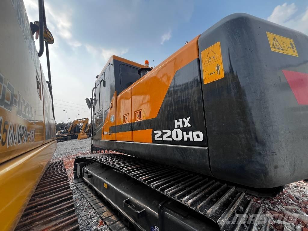 Hyundai HX 220 HD Гусеничные экскаваторы