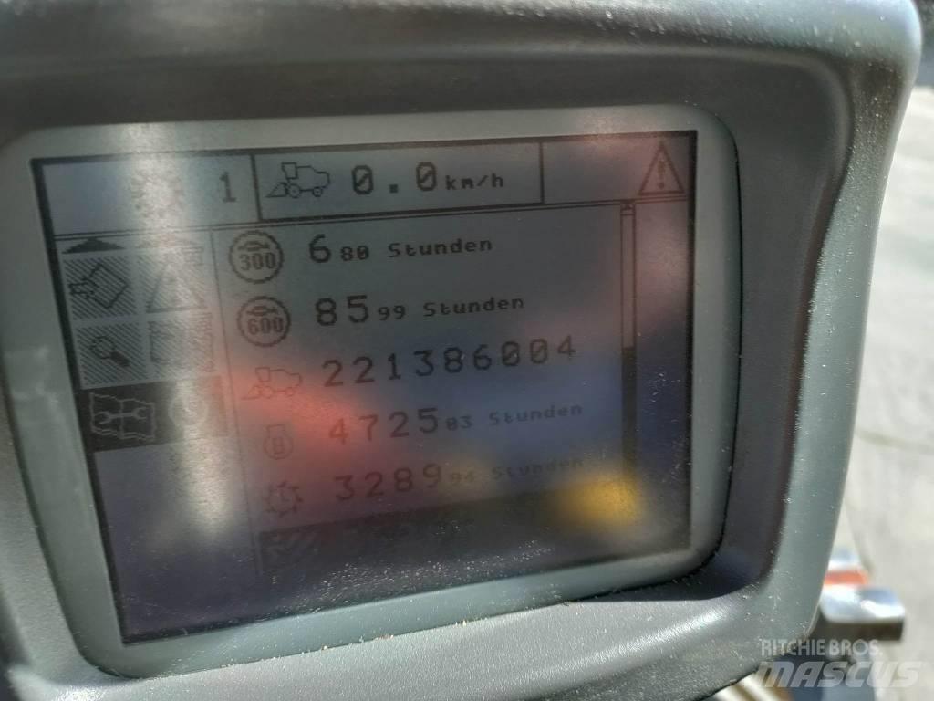 New Holland CX 760 Зерноуборочные комбайны