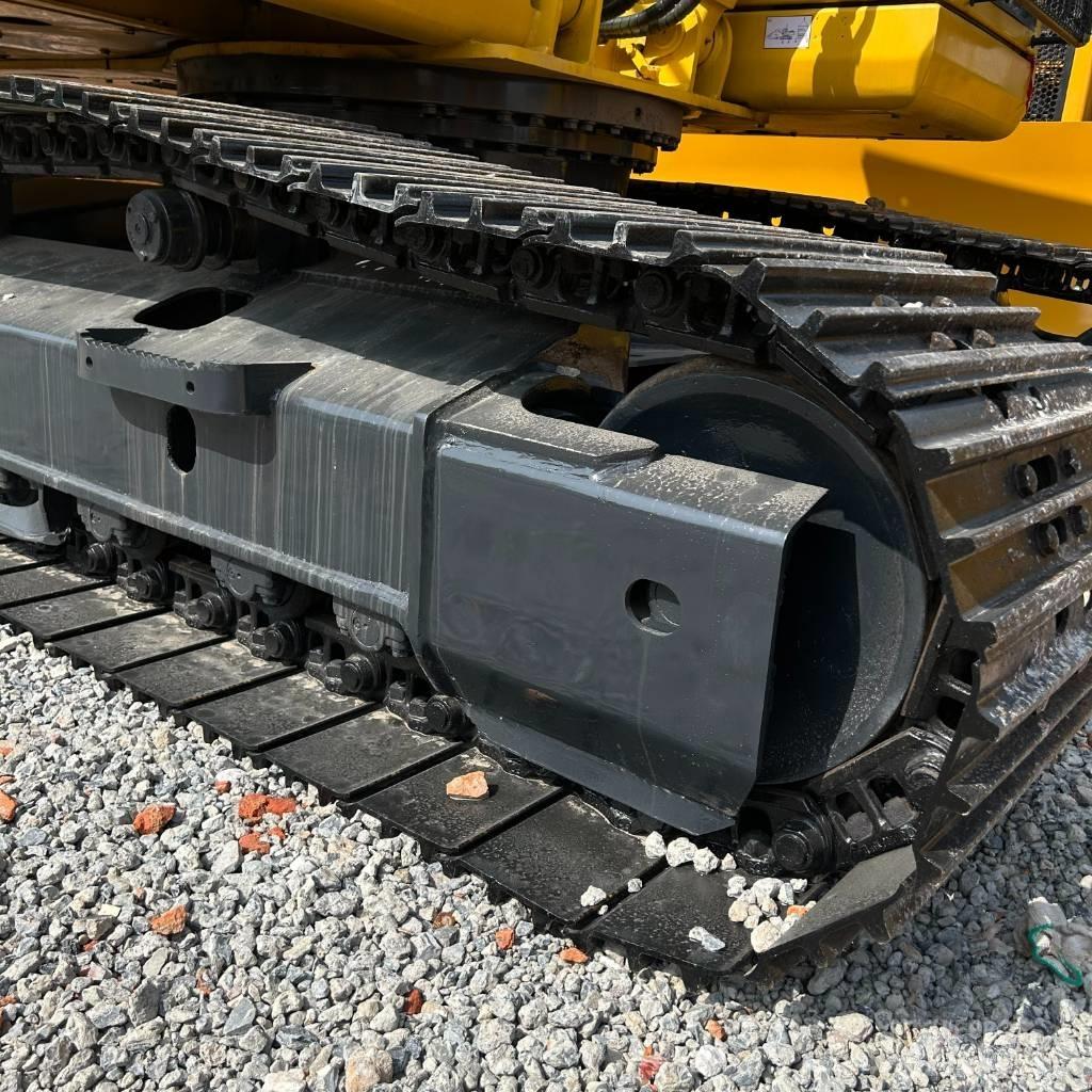 Komatsu 200-8 Гусеничные экскаваторы