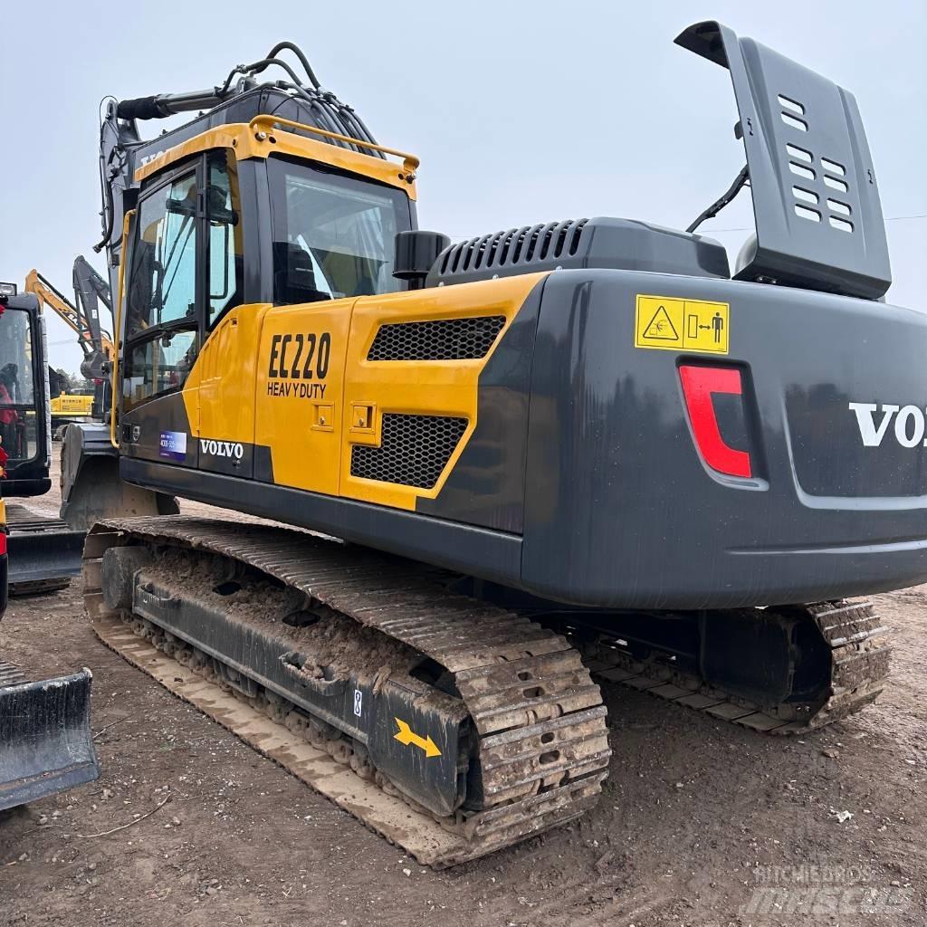 Volvo EC 220 DL Гусеничные экскаваторы