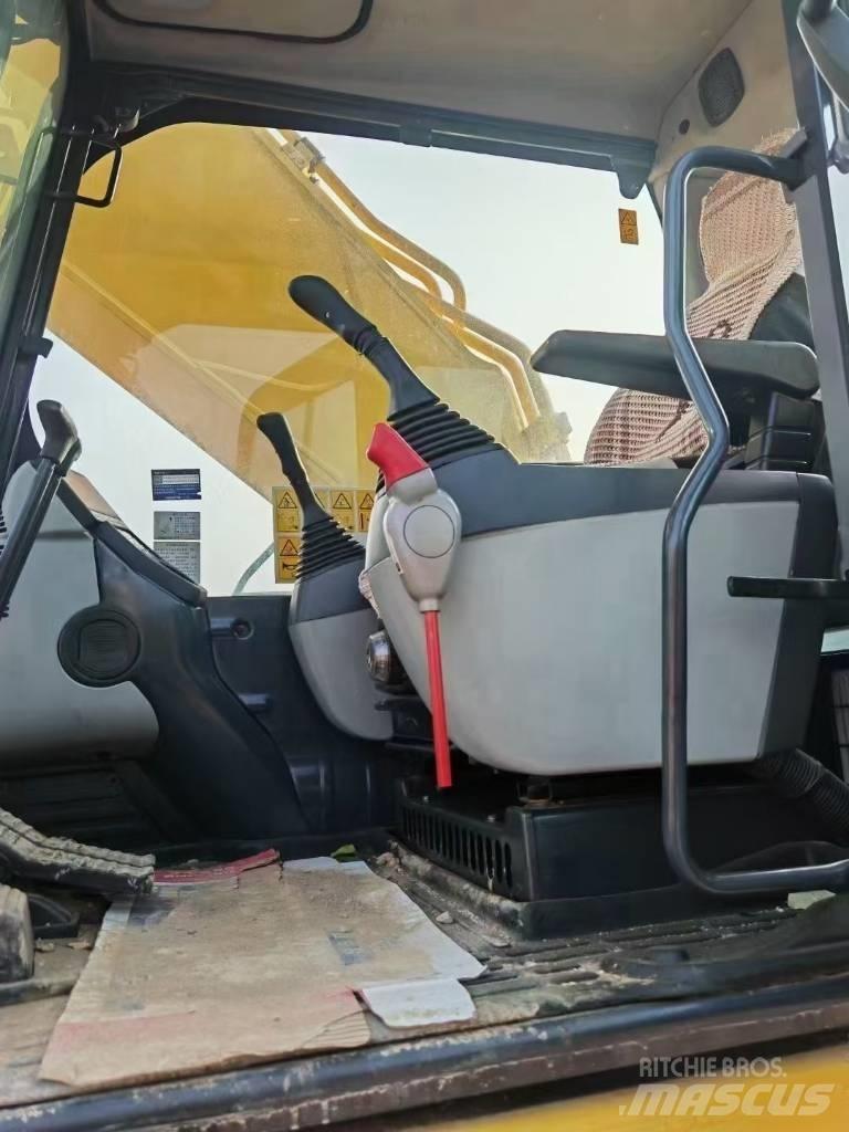 Komatsu 400-8R Гусеничные экскаваторы