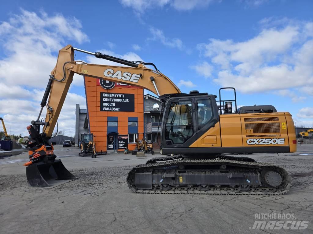 CASE CX 250 E LC Гусеничные экскаваторы