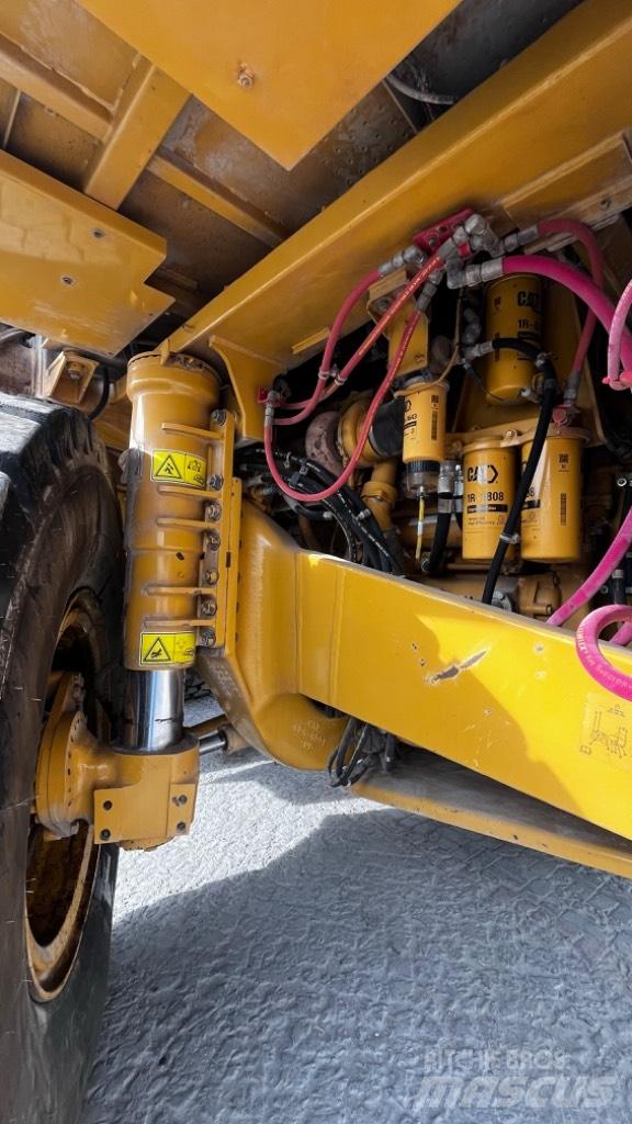 CAT 773 E Карьерные самосвалы