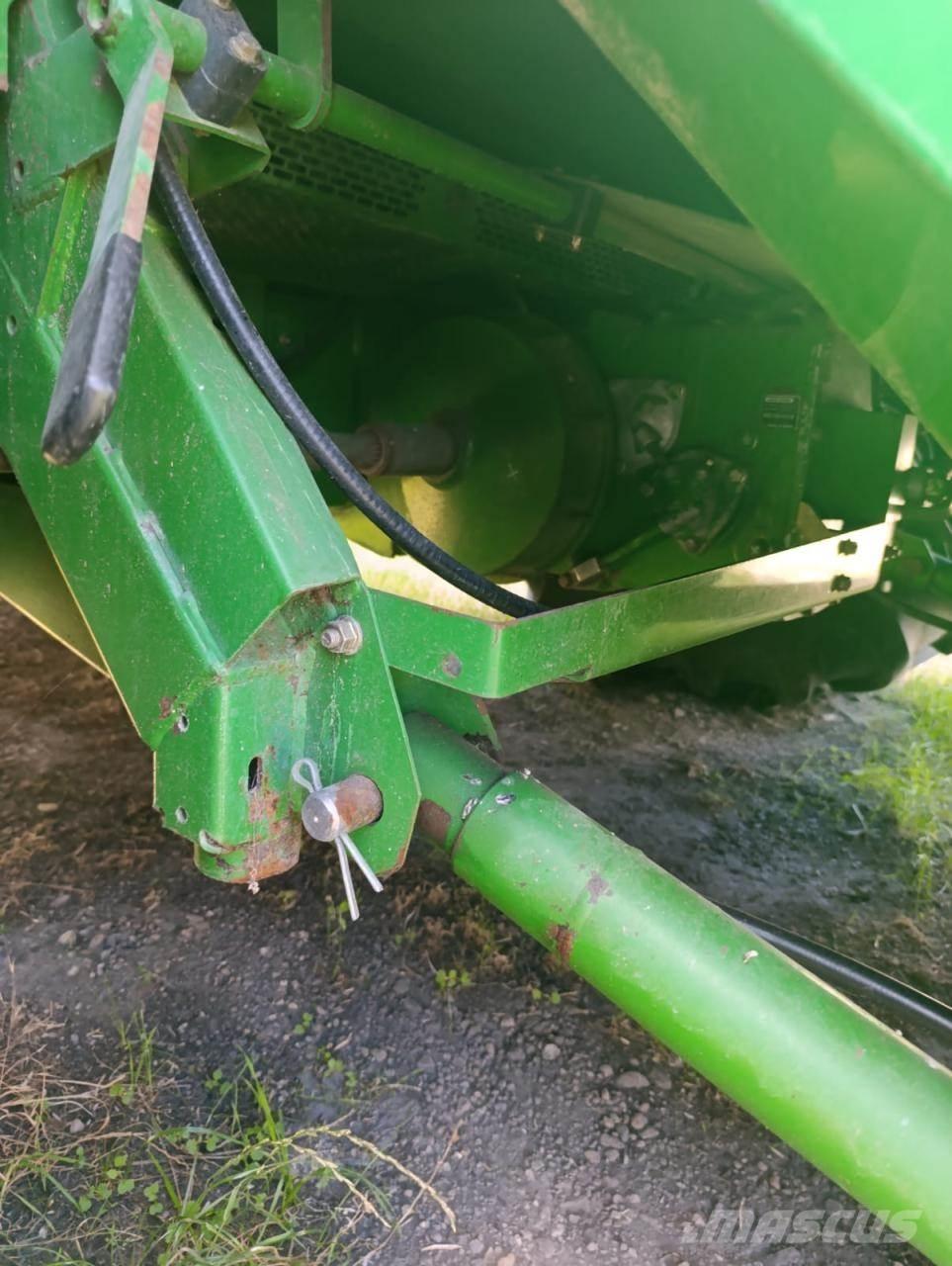 John Deere W650 Зерноуборочные комбайны