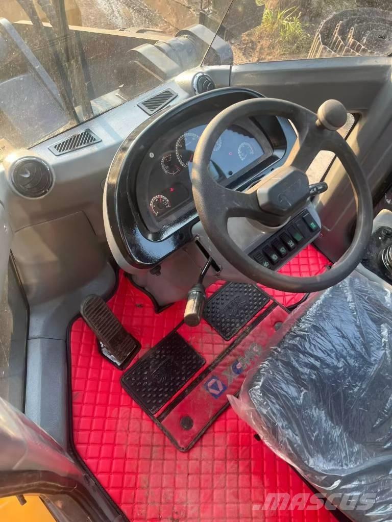 XCMG ZL 50 GN Фронтальные погрузчики