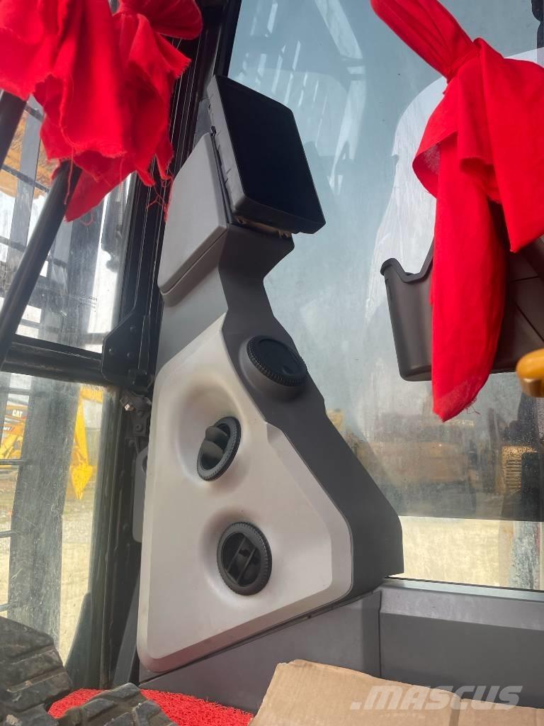 CAT 323GC Гусеничные экскаваторы