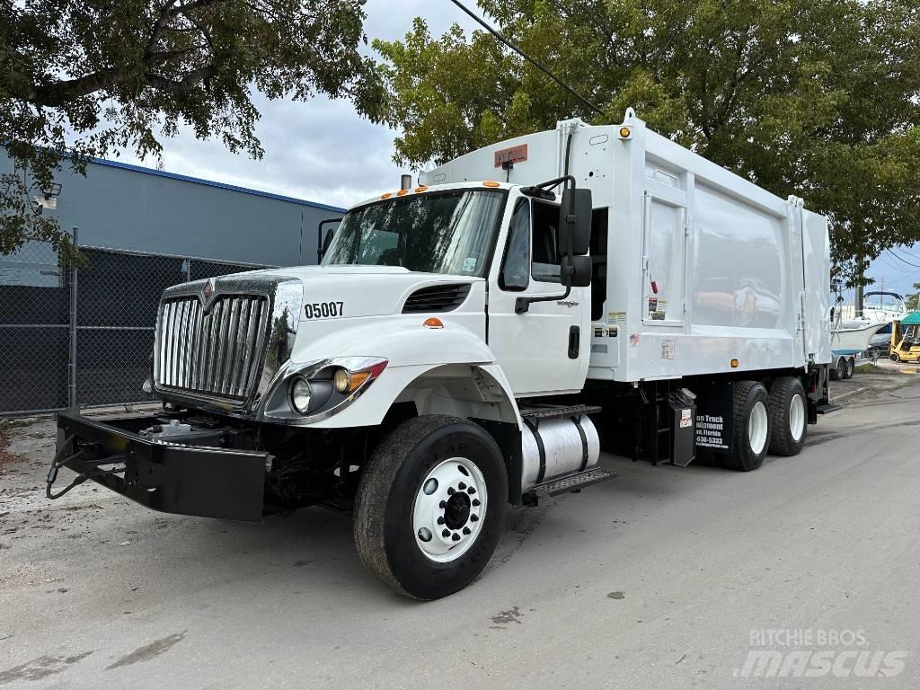 International 7400 Мусоровозы
