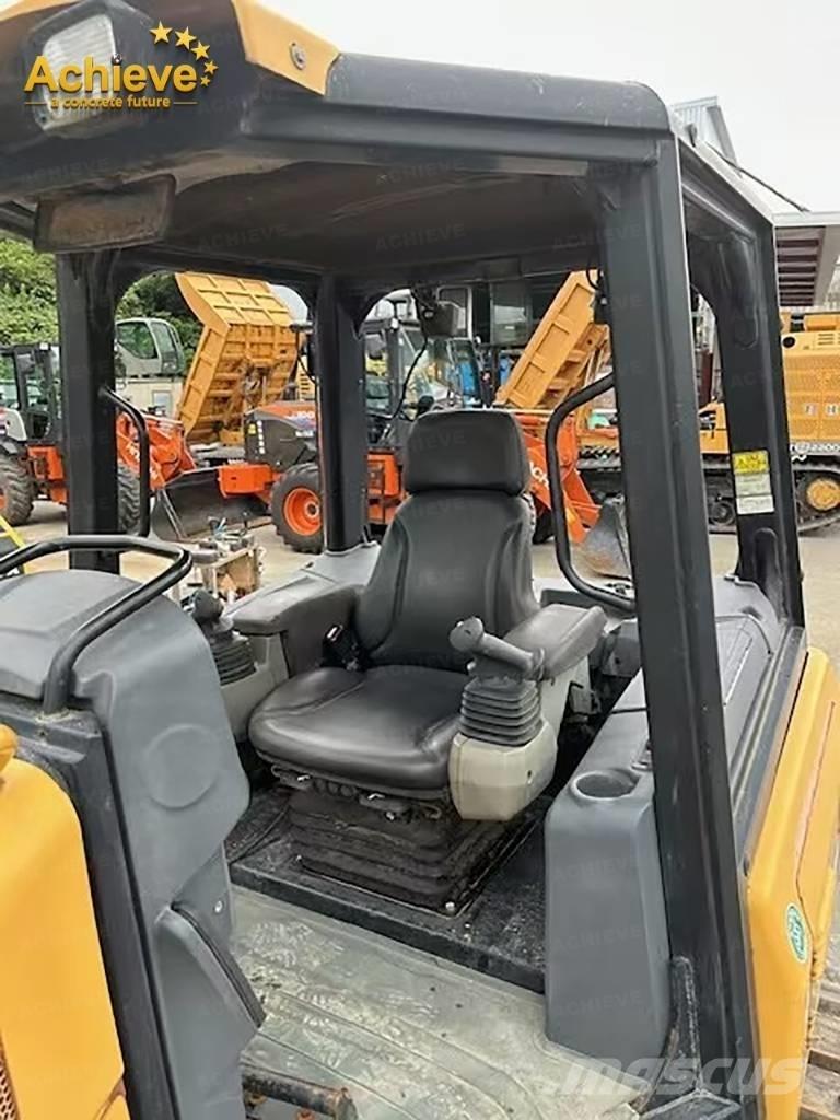 CAT D 3 K 2 Гусеничные бульдозеры