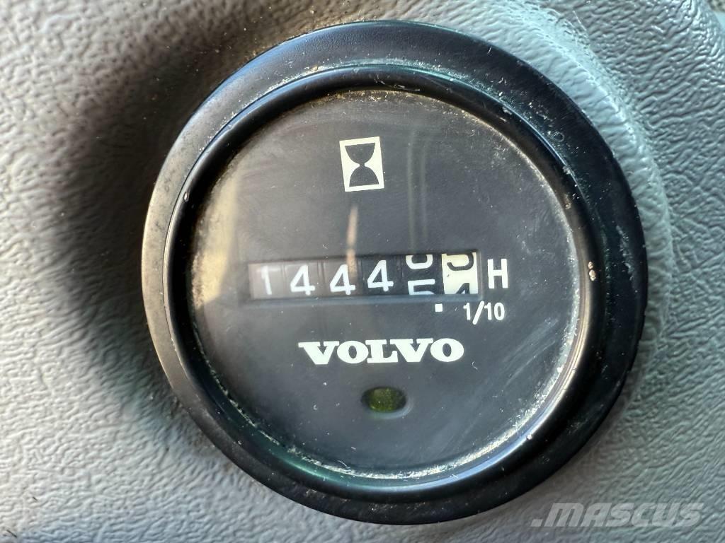 Volvo EW 160 C Колёсные экскаваторы