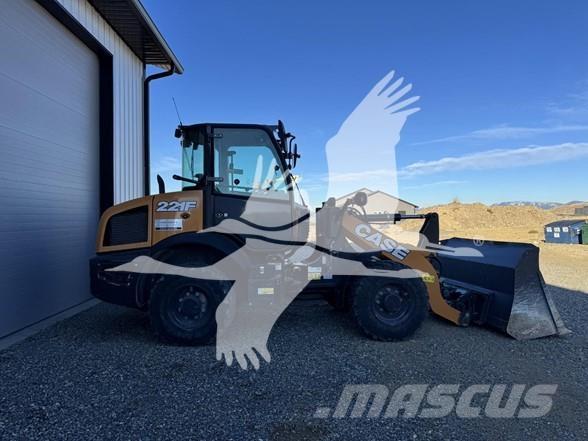 CASE 221F Фронтальные погрузчики