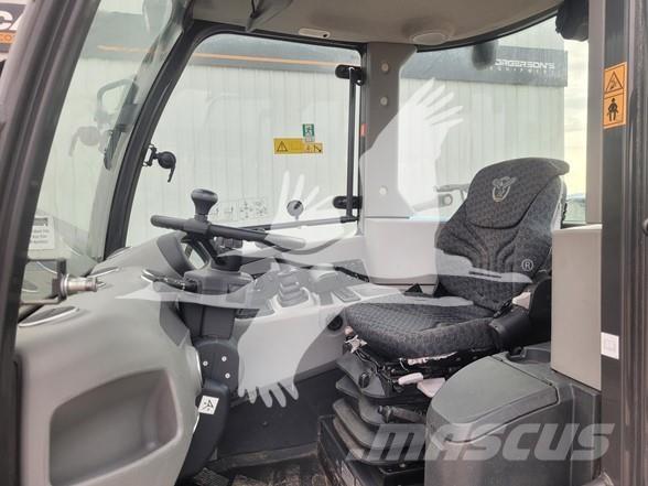 CASE 221F Фронтальные погрузчики