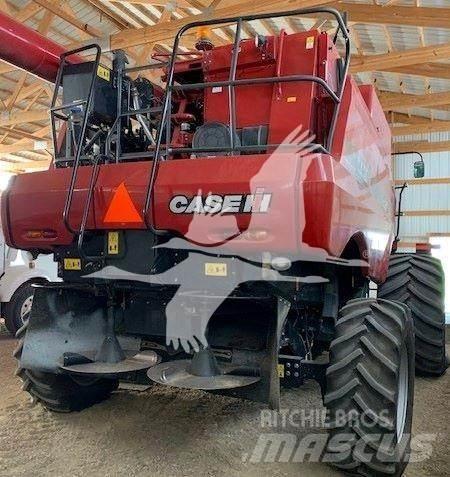 Case IH 7130 Зерноуборочные комбайны