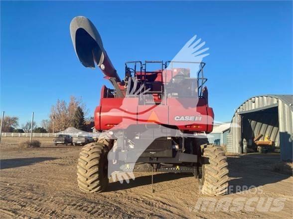 Case IH 8120 Зерноуборочные комбайны