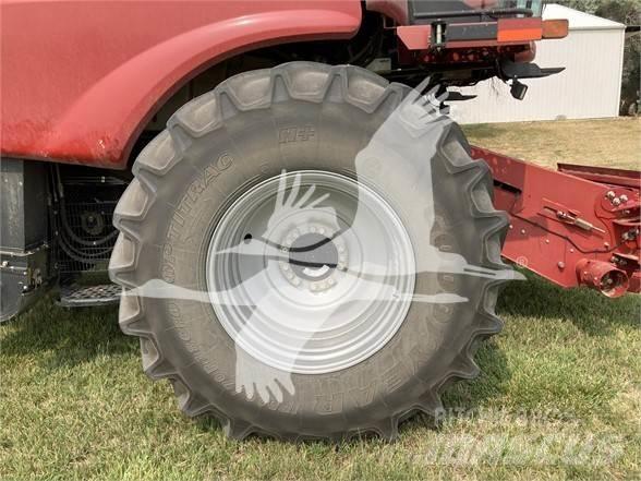 Case IH 8240 Зерноуборочные комбайны
