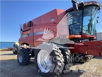 Case IH 8240 Зерноуборочные комбайны