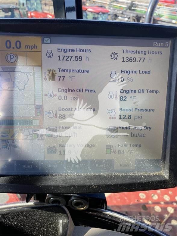 Case IH 8240 Зерноуборочные комбайны