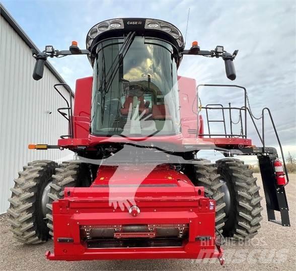 Case IH 8250 Зерноуборочные комбайны