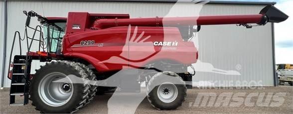 Case IH 8250 Зерноуборочные комбайны
