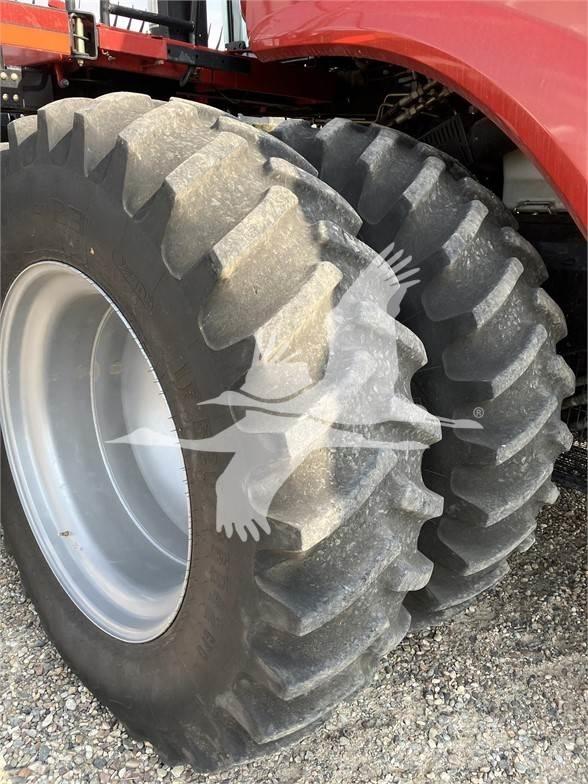Case IH 8250 Зерноуборочные комбайны