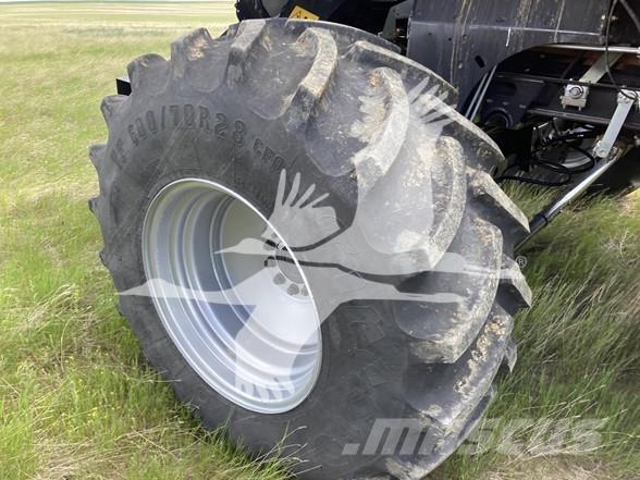 Case IH 8250 Зерноуборочные комбайны