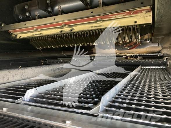 Case IH 8250 Зерноуборочные комбайны