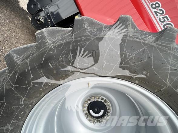 Case IH 8250 Зерноуборочные комбайны