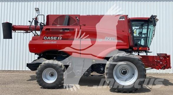 Case IH 9250 Зерноуборочные комбайны