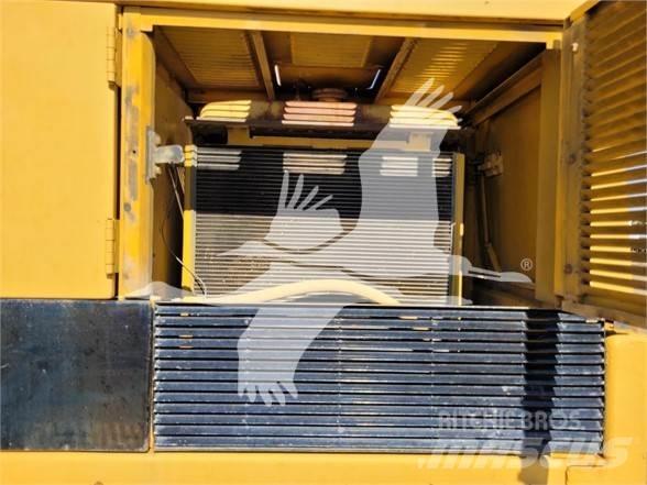 CAT 235 Гусеничные экскаваторы